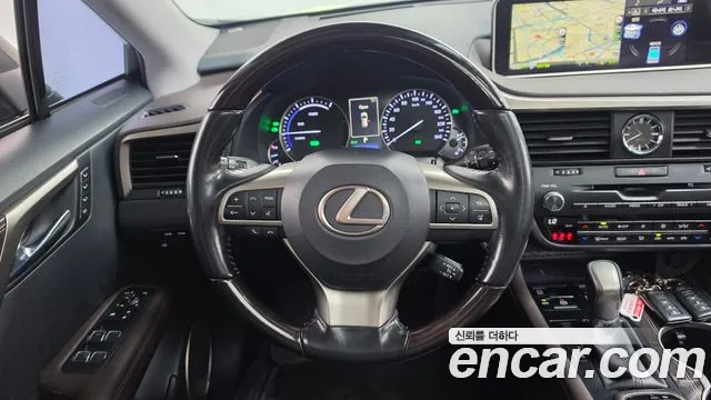 Lexus RX — фото 12