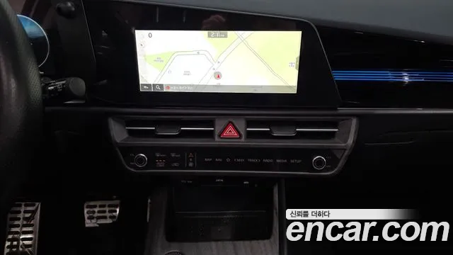 Kia Niro — фото 13