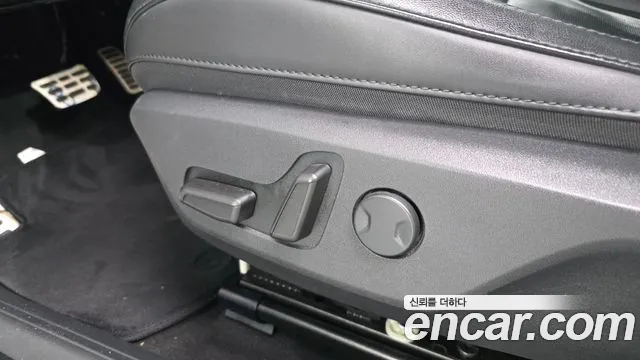 Kia Niro — фото 32