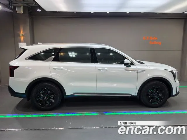 Kia Sorento — фото 5