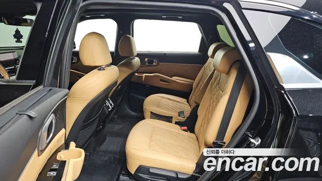 Kia Sorento — фото 11