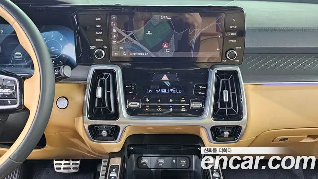 Kia Sorento — фото 16