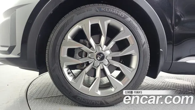 Kia Sorento — фото 5