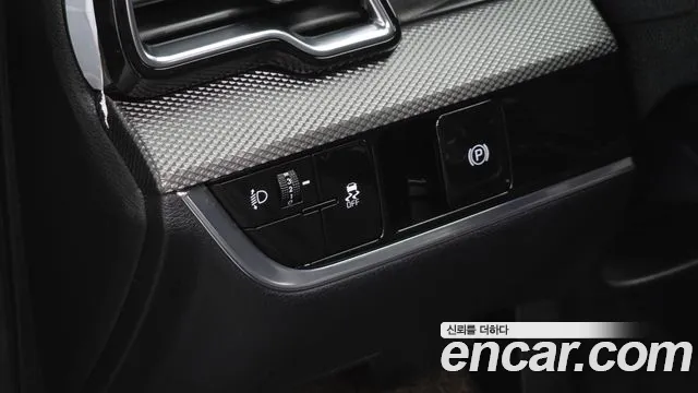 Kia Sportage — фото 16