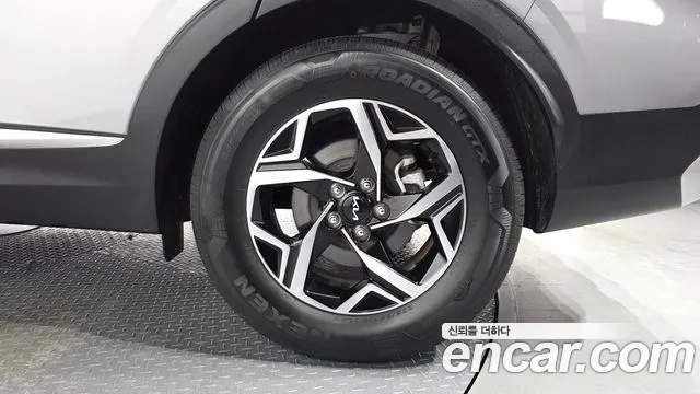 Kia Sportage — фото 21