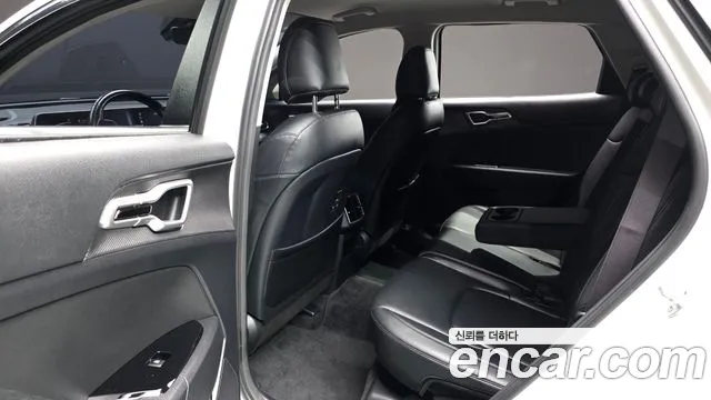 Kia Sportage — фото 11