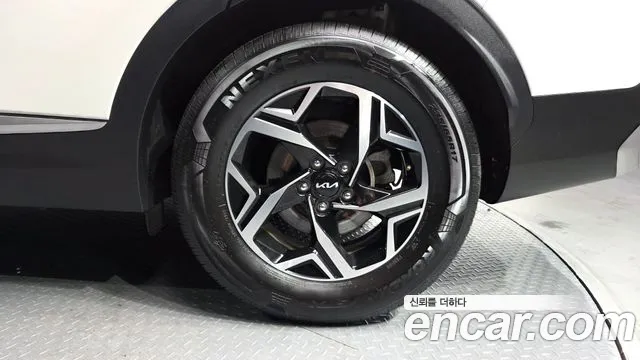 Kia Sportage — фото 21