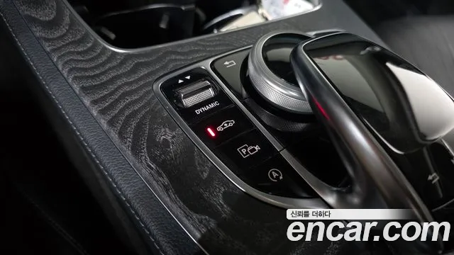 Mercedes-Benz CLS-Class — фото 15
