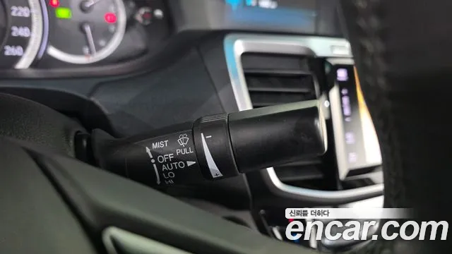 Honda Accord — фото 15