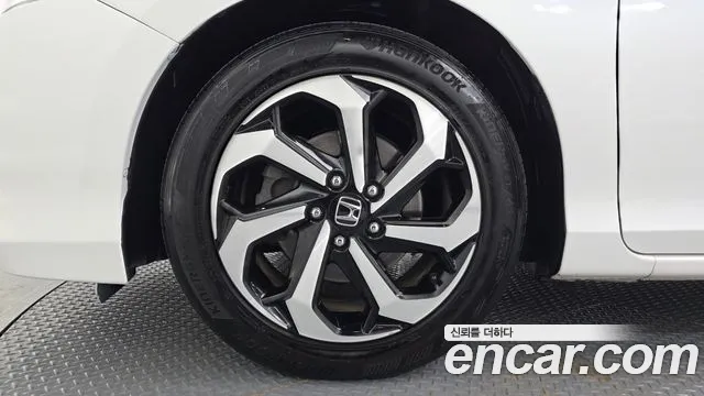 Honda Accord — фото 5