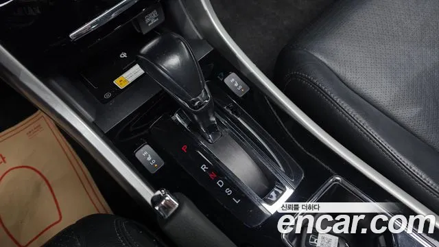 Honda Accord — фото 9