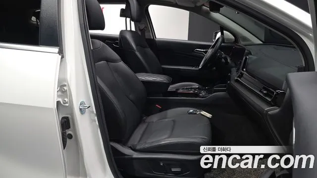 Kia Sportage — фото 11