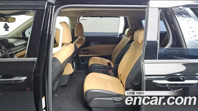 Kia Carnival — фото 11