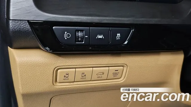 Kia Carnival — фото 12