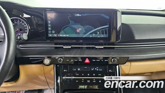 Kia Carnival — фото 16