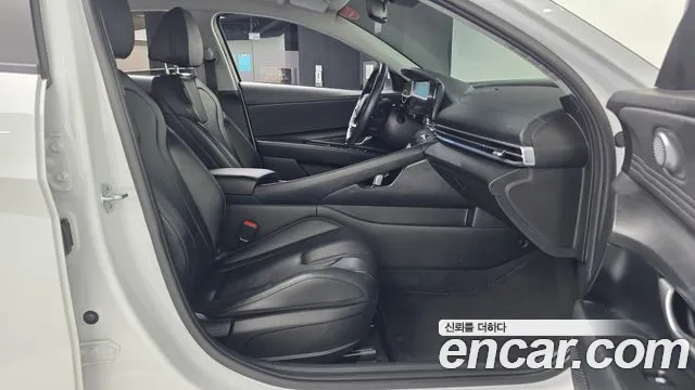 Hyundai Avante — фото 11