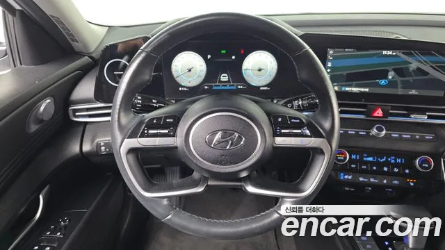 Hyundai Avante — фото 13