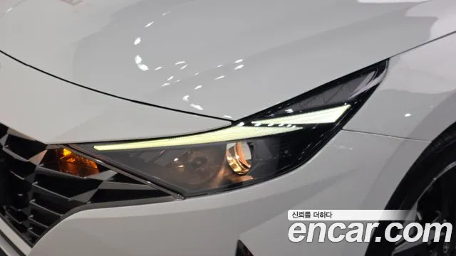 Hyundai Avante — фото 22