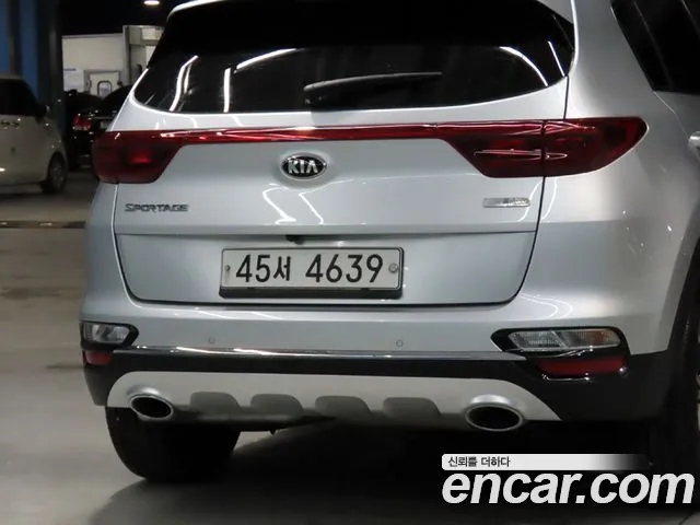 Kia Sportage — фото 15