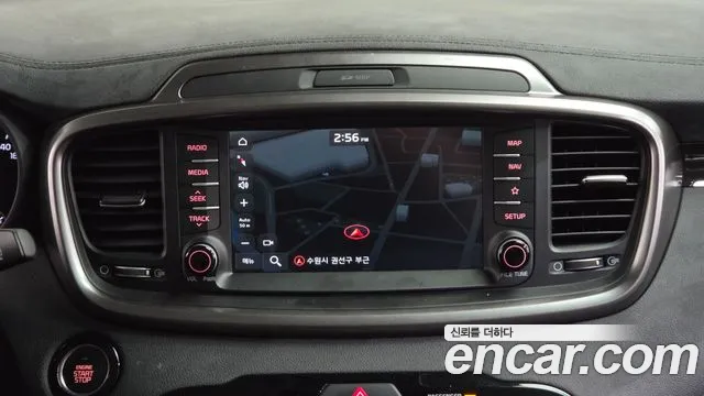 Kia Sorento — фото 12