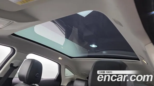 Jaguar E-PACE — фото 17