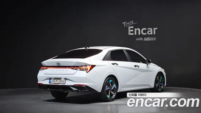 Hyundai Avante — фото 2