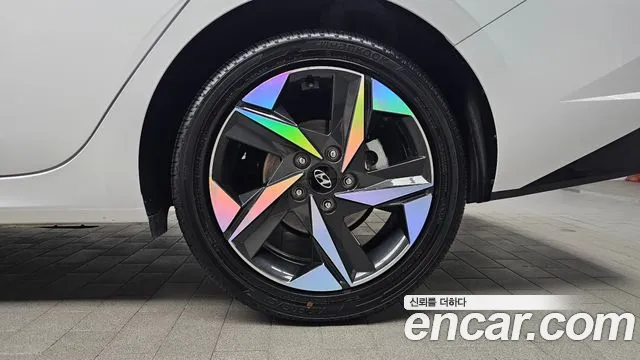 Hyundai Avante — фото 21