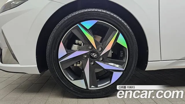 Hyundai Avante — фото 5