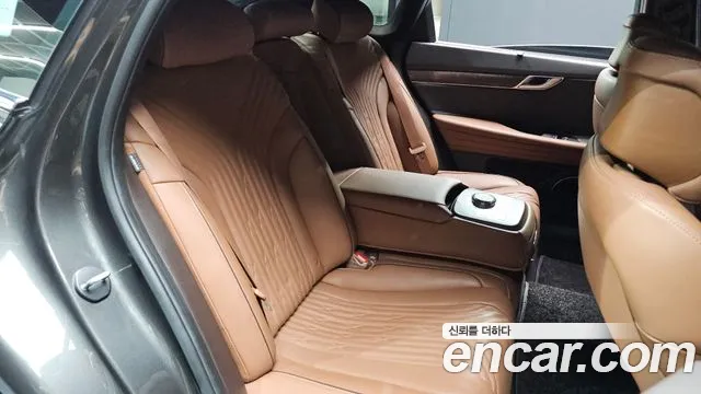 Genesis G80 — фото 10