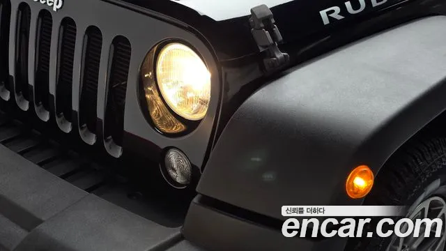 Jeep Wrangler — фото 22