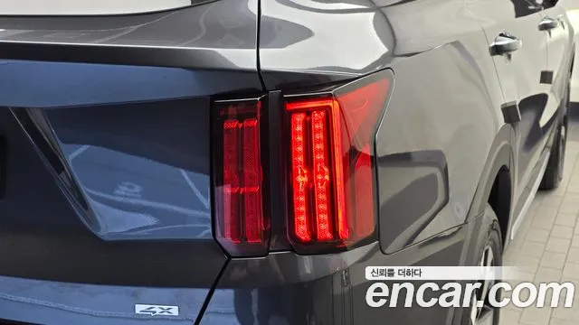 Kia Sorento — фото 23