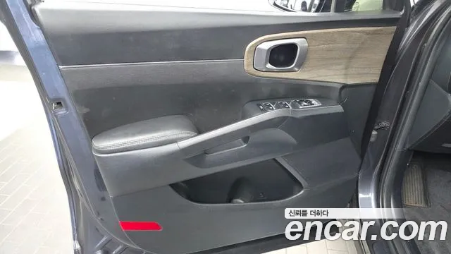 Kia Sorento — фото 24