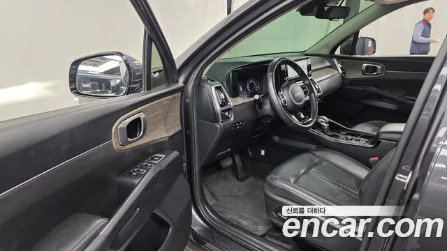 Kia Sorento — фото 10