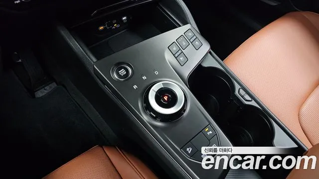 Kia Sportage — фото 9