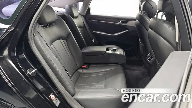 Hyundai Genesis — фото 11
