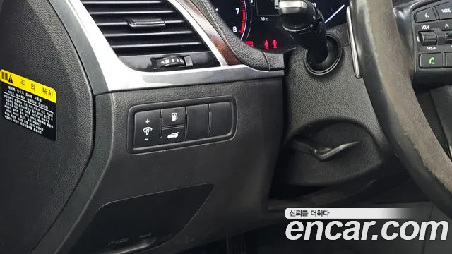 Hyundai Genesis — фото 16
