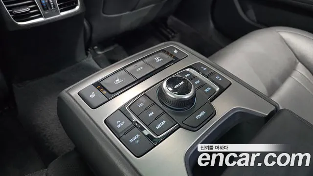 Hyundai Genesis — фото 17