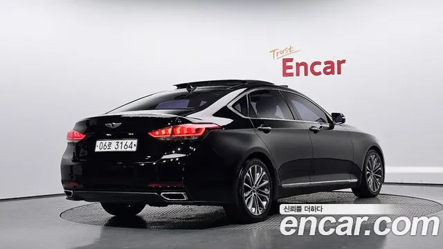 Hyundai Genesis — фото 2
