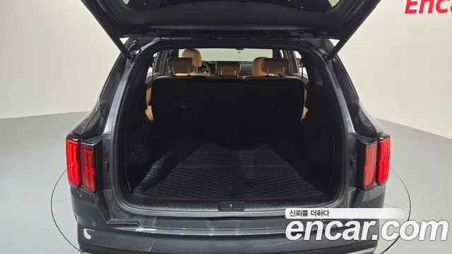 Kia Sorento — фото 16