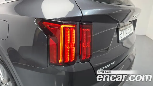 Kia Sorento — фото 23