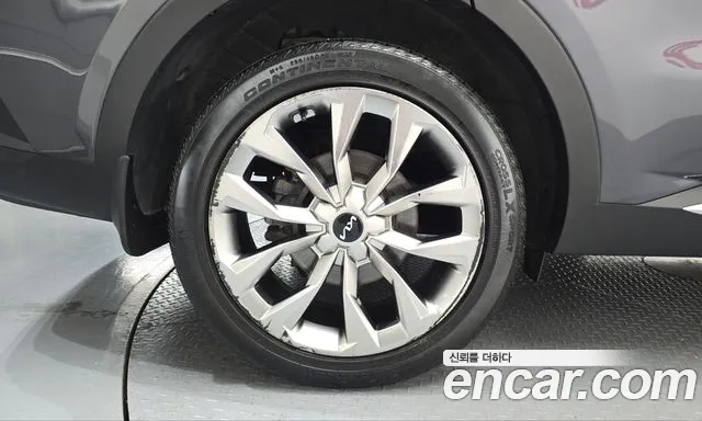 Kia Sorento — фото 5