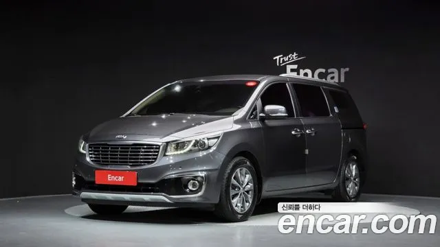 Kia Carnival — фото 1