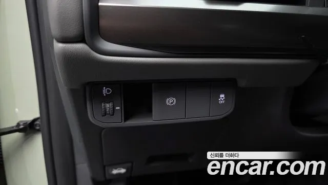 Kia EV3 — фото 19