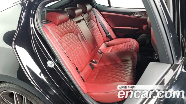 Kia Stinger — фото 11
