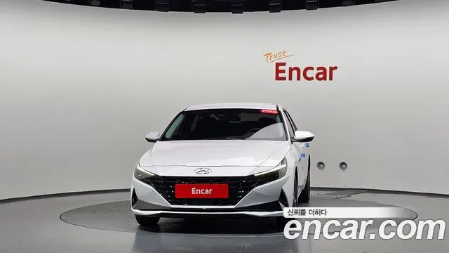 Hyundai Avante — фото 2