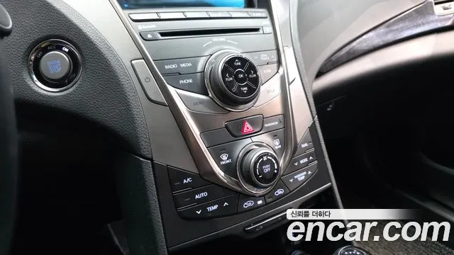 Hyundai Grandeur — фото 16
