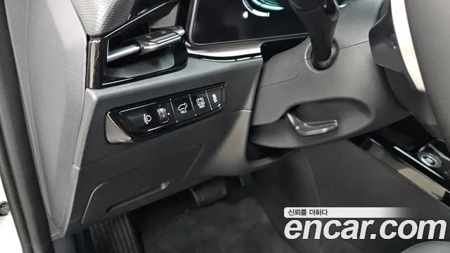 Kia Niro — фото 18