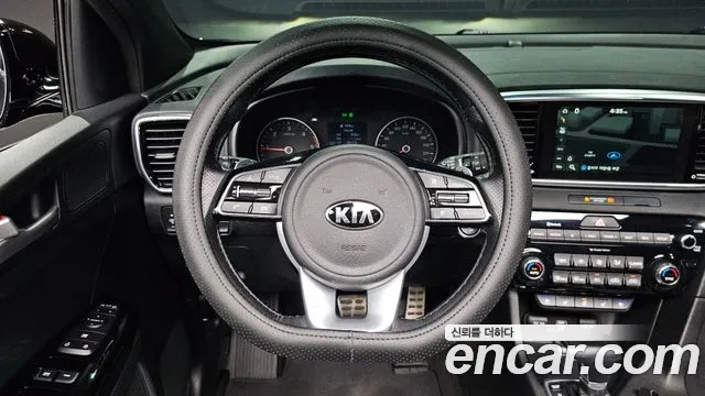 Kia Sportage — фото 13