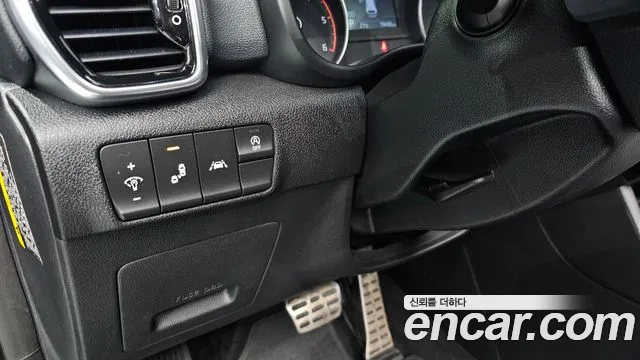 Kia Sportage — фото 16
