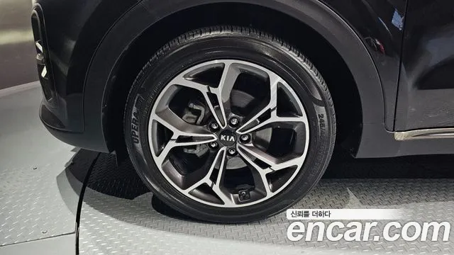Kia Sportage — фото 5